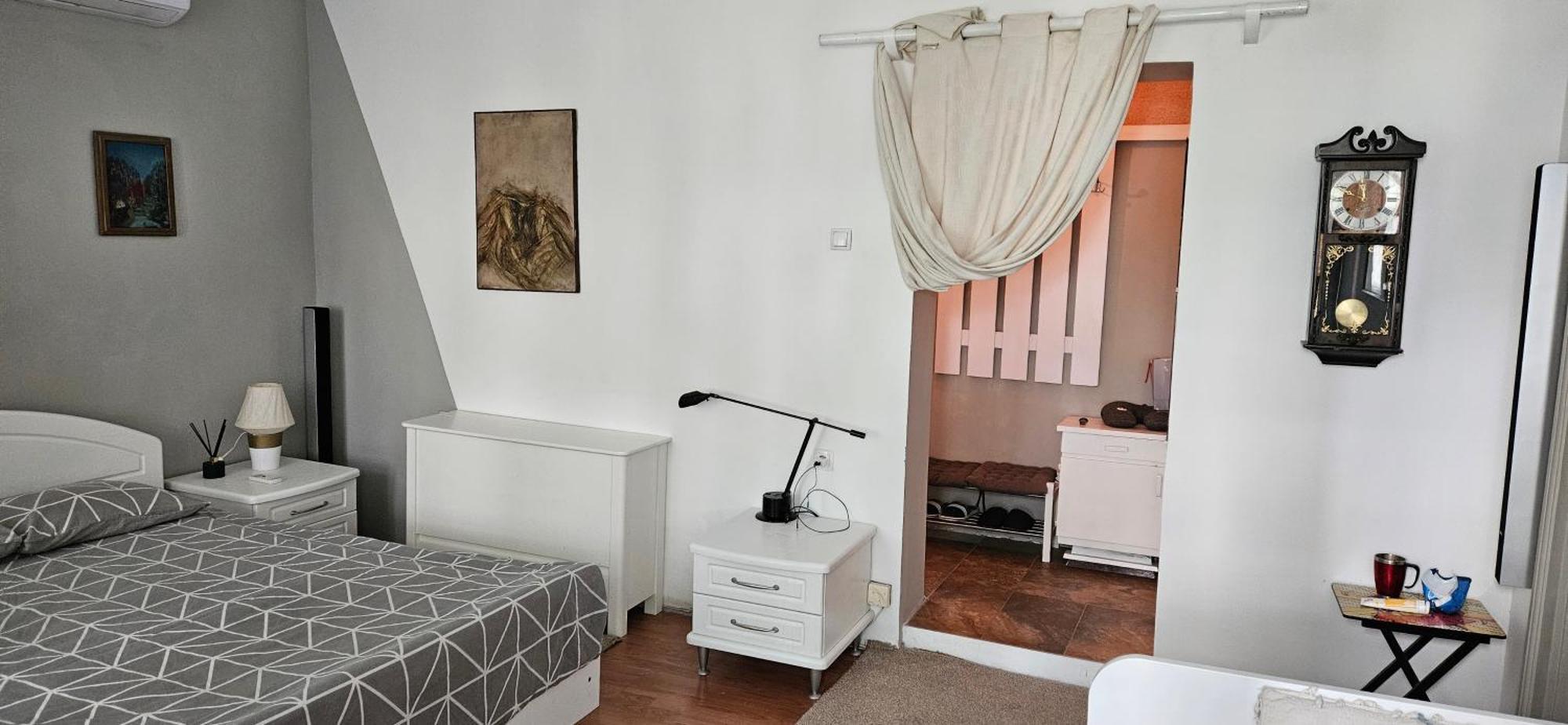 Oldest House Apartment